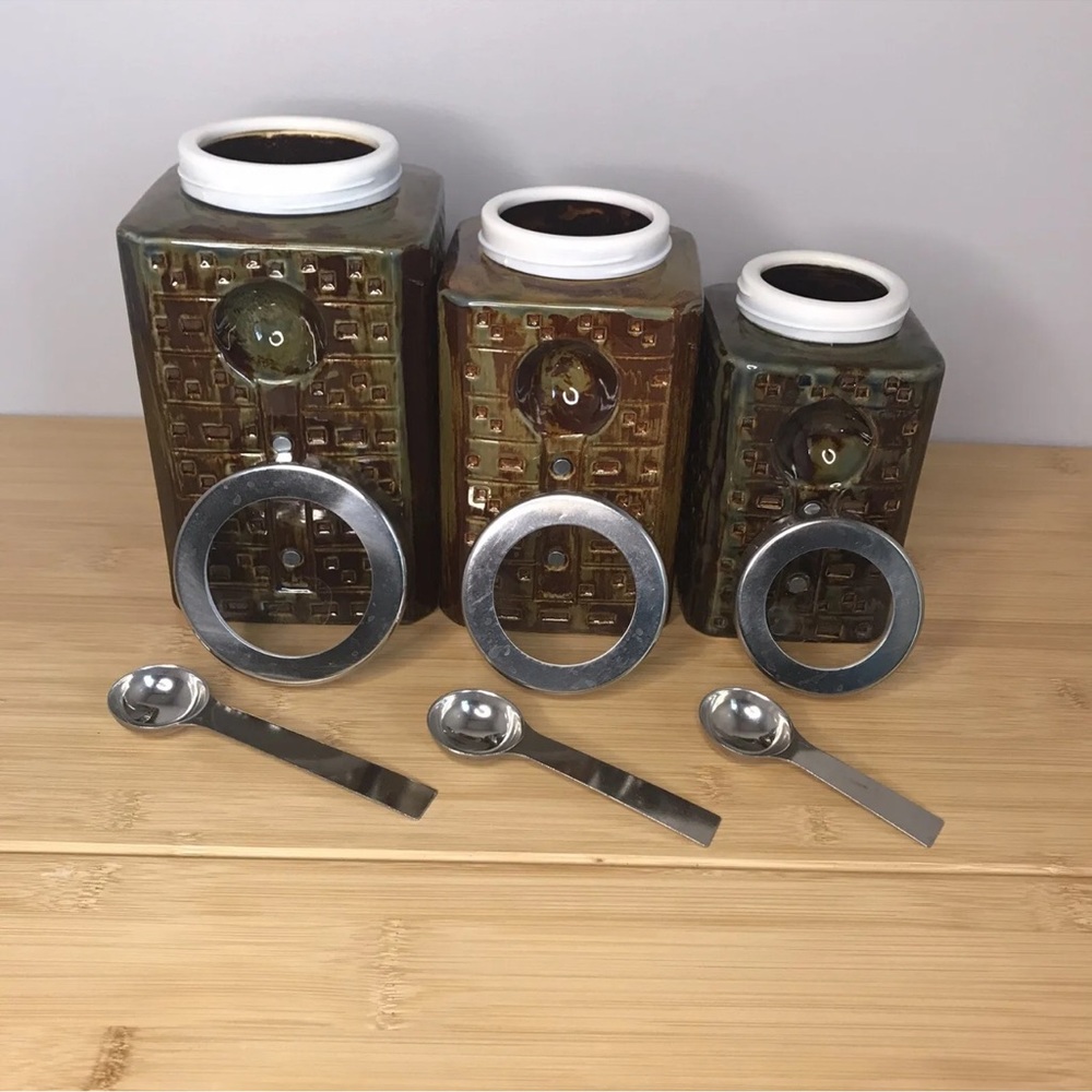 Pier 1 Kitchen 3 Piece Canister Set With Spoons
